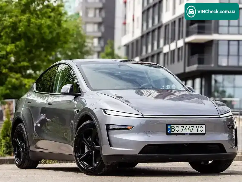 Tesla Model Y 2025, фото з оголошення 1 з 21, VIN 7SAYGDEE7TF322850