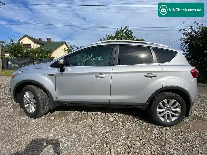 Ford Kuga 2011, фото з оголошення 2 з 10, VIN WF0RXXGCDRBY32812