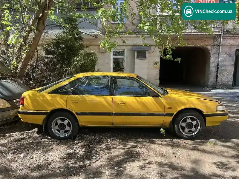 Mazda 626 1991, фото з оголошення 1 з 9, VIN JMZGD14D201588644