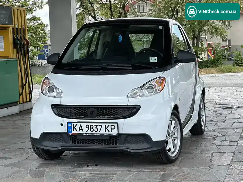 Smart Fortwo 2013, фото з оголошення 1 з 21, VIN WMEEJ3BA1DK711230