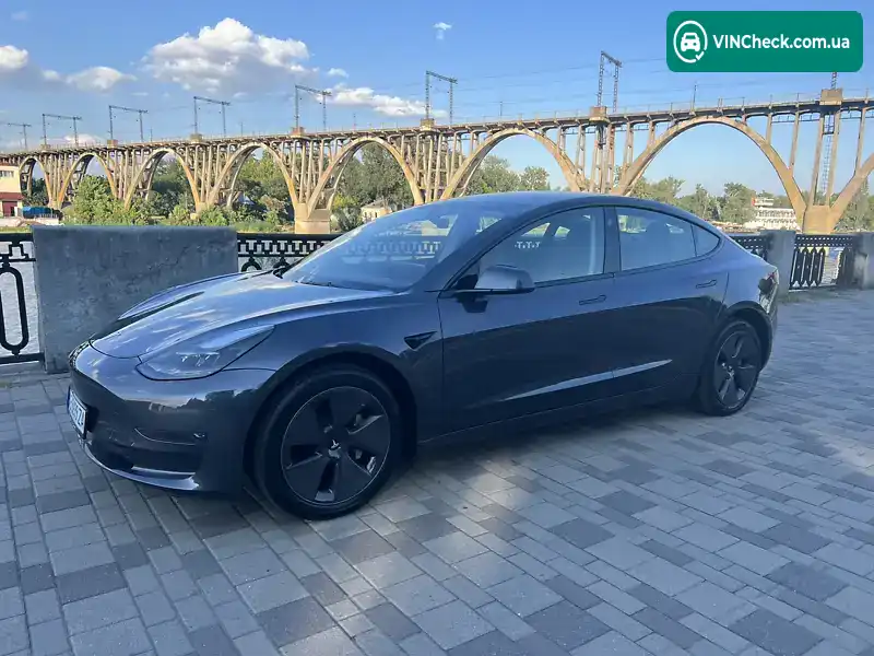 Tesla Model 3 2023, фото з оголошення 2 з 9, VIN 5YJ3E1EA9PF613512
