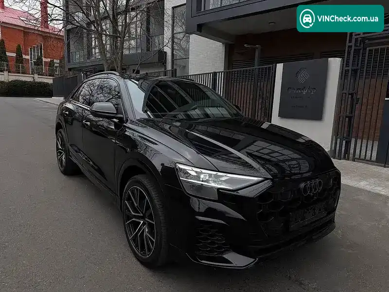 Audi Q8 2023, фото з оголошення 1 з 10, VIN WA1DVBF1XRD004894
