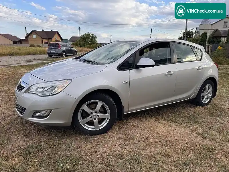 Opel Astra 2010, фото з оголошення 1 з 17, VIN W0LPD6ECXBG032066