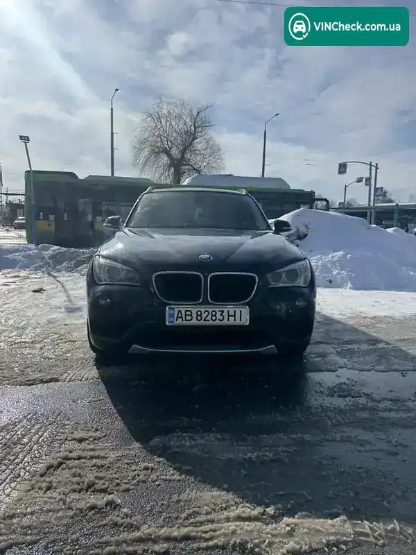BMW X1 2013, фото з оголошення 1 з 11, VIN WBAVM1C5XEVW48251