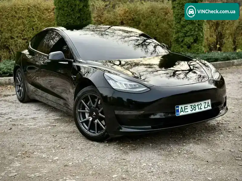 Tesla Model 3 2020, фото з оголошення 2 з 18, VIN 5YJ3E1EA0LF805945