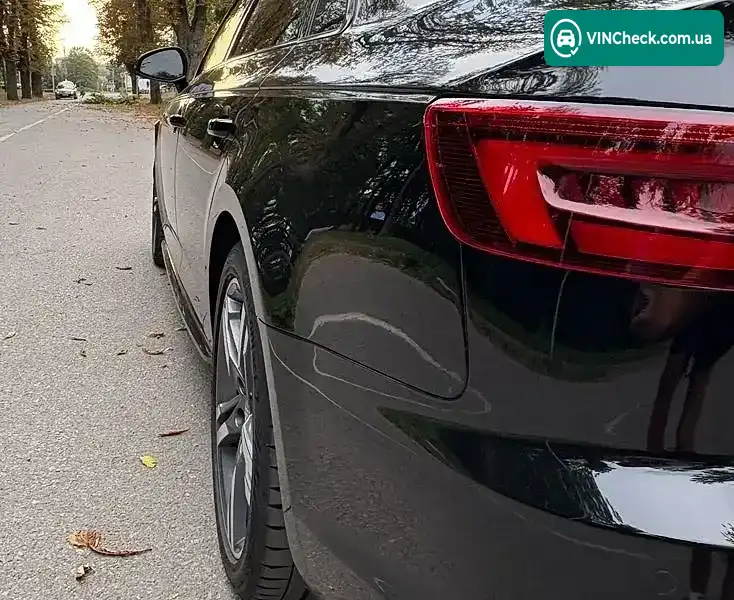Audi A4 2017, фото з оголошення 2 з 8, VIN WAUPNAF4XJA062126