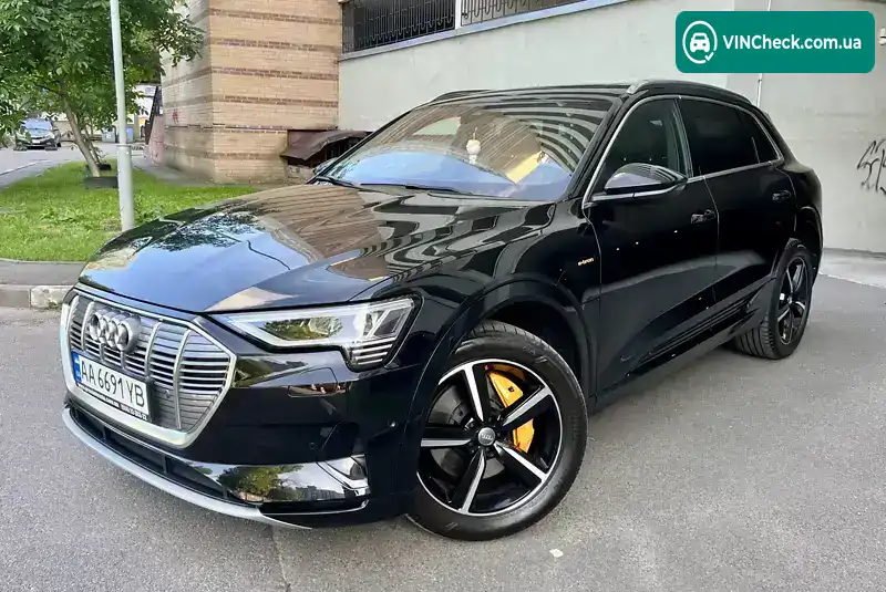 Audi e-tron 2020, фото з оголошення 2 з 21, VIN WAUZZZGEXLB024699