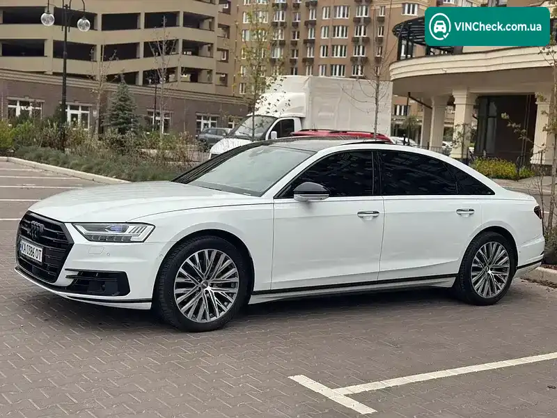 Audi A8 2018, фото з оголошення 2 з 21, VIN WAUZZZF84JN008828