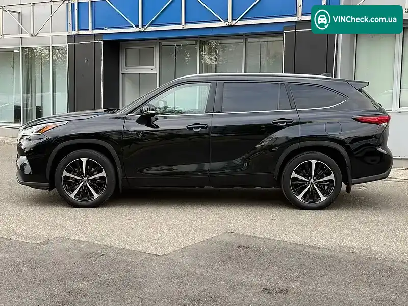 Toyota Highlander 2022, фото з оголошення 2 з 20, VIN 5TDLC3CH40S087955