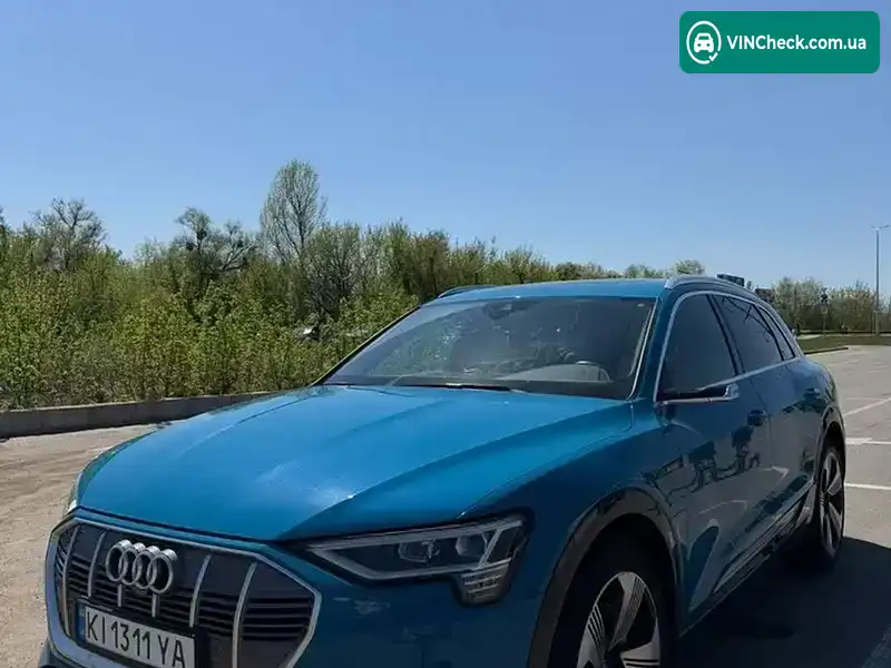 Audi e-tron 2019, фото з оголошення 2 з 20, VIN WAUZZZGE1KB002248