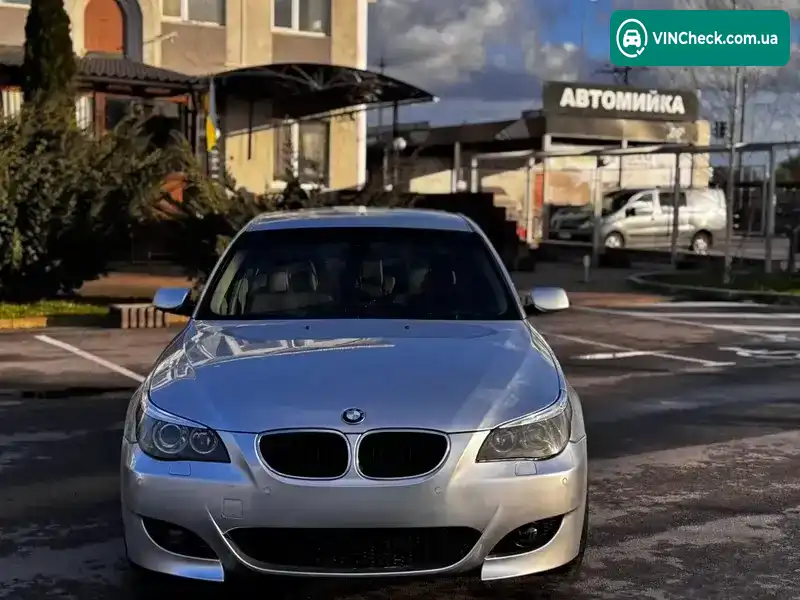 BMW 5 Series 2004, фото з оголошення 2 з 15, VIN WBANA71070B601496