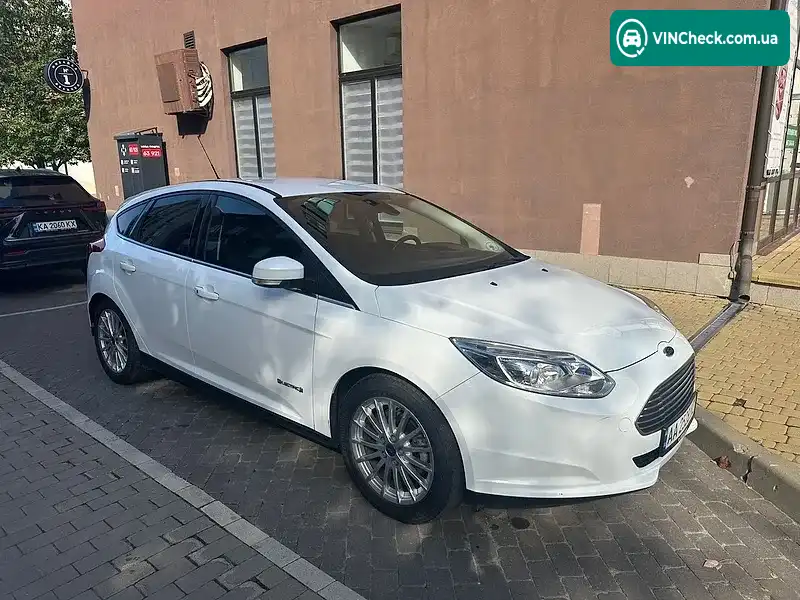 Ford Focus 2013, фото з оголошення 1 з 7, VIN WF0KXXGCBEDC64992