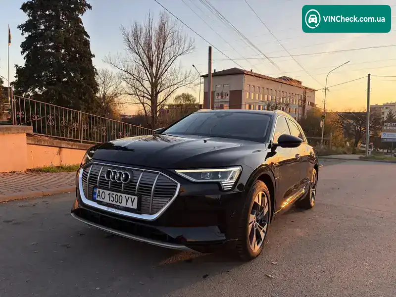 Audi e-tron 2019, фото з оголошення 2 з 13, VIN WAUZZZGEXLB014934