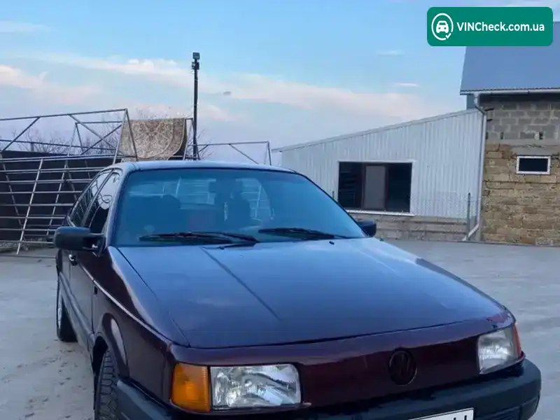 Volkswagen Passat 1988, фото з оголошення 1 з 14, VIN WVWZZZ31ZJE005360