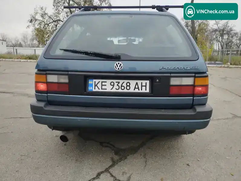 Volkswagen Passat 1988, фото з оголошення 2 з 18, VIN WVWZZZ31ZKE003760