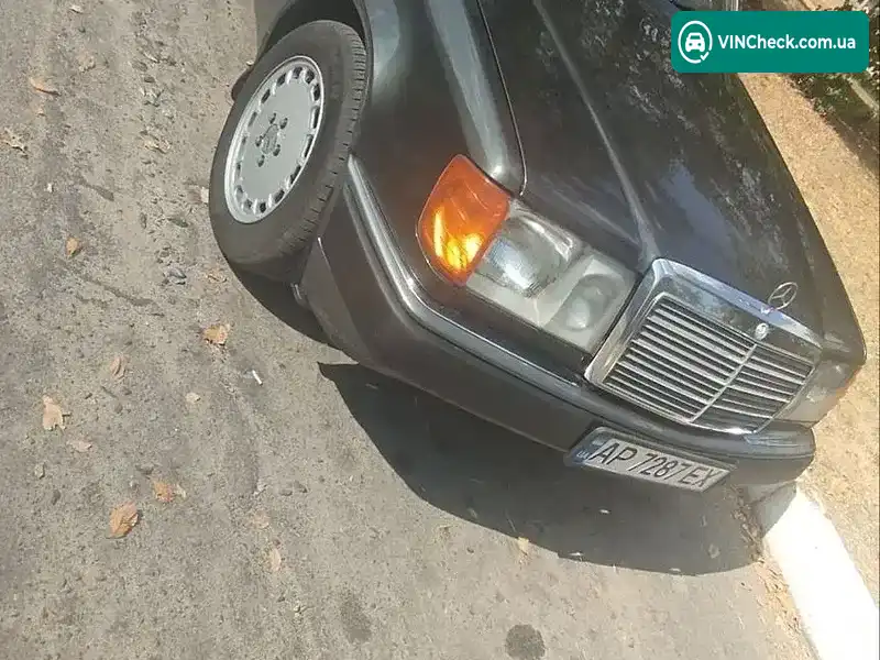 Mercedes-Benz E-Class 1992, фото з оголошення 2 з 15, VIN WDB1240231B536851
