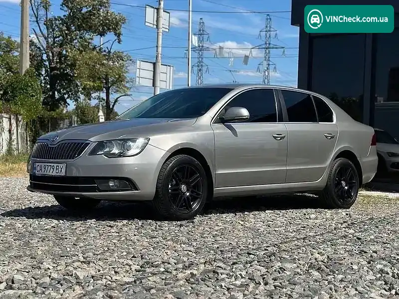 Skoda Superb 2015, фото з оголошення 1 з 20, VIN TMBAB43T3FB300088