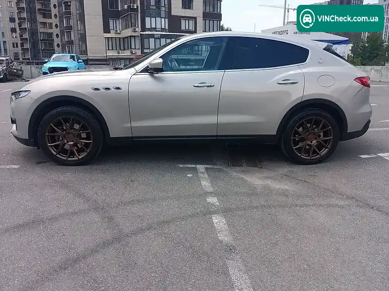 Maserati Levante 2017, фото з оголошення 2 з 20, VIN ZN6XU61B00X277290