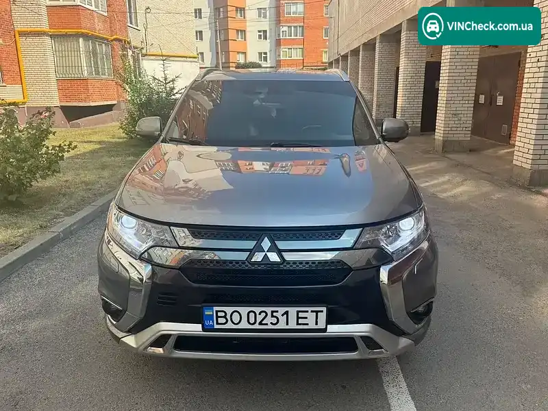 Mitsubishi Outlander 2021, фото з оголошення 1 з 20, VIN JA4J2VA70NZ025601