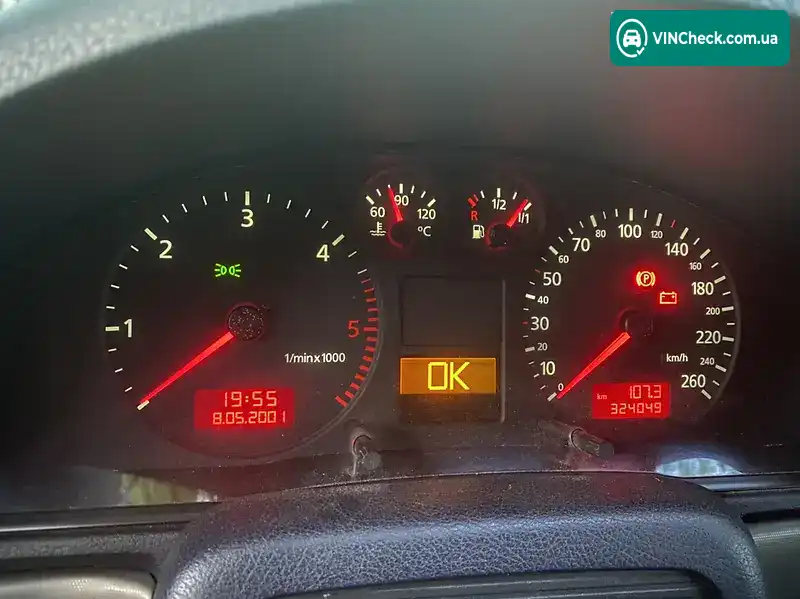 Audi A4 2001, фото з оголошення 2 з 16, VIN WAUZZZ8DZ1A137469