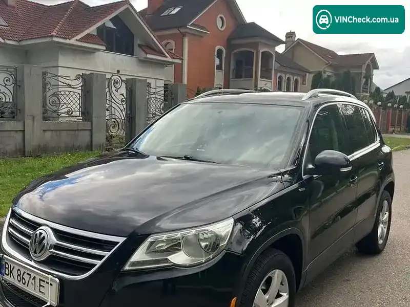 Volkswagen Tiguan 2010, фото з оголошення 2 з 20, VIN WVGBV7AX1AW530910