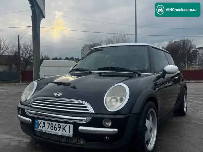 MINI Hatch 2004, фото з оголошення 1 з 17, VIN WMWRC310X0TH32200