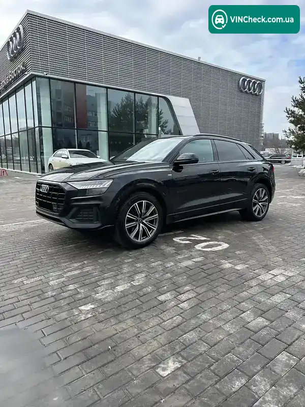 Audi Q8 2022, фото з оголошення 1 з 21, VIN WAUZZZF17ND016081