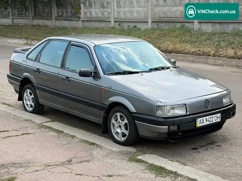 Volkswagen Passat 1992, фото з оголошення 2 з 7, VIN WVWZZZ31ZNB123655