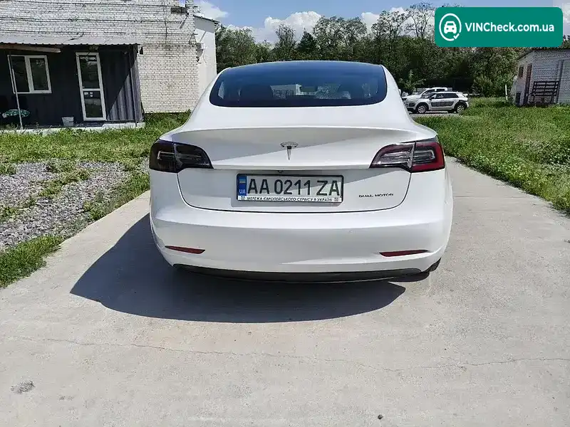 Tesla Model 3 2020, фото з оголошення 2 з 14, VIN 5YJ3E1EB9LF665175