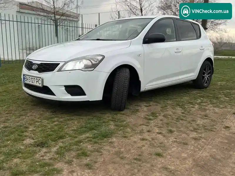 Kia Ceed 2012, фото з оголошення 2 з 16, VIN U5YHB516ACL304851