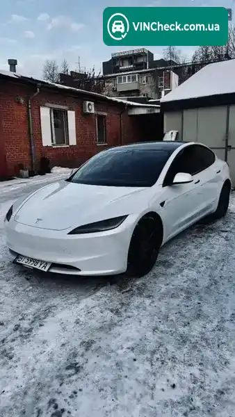 Tesla Model 3 2024, фото з оголошення 1 з 12, VIN 5YJ3E1EA2RF821959