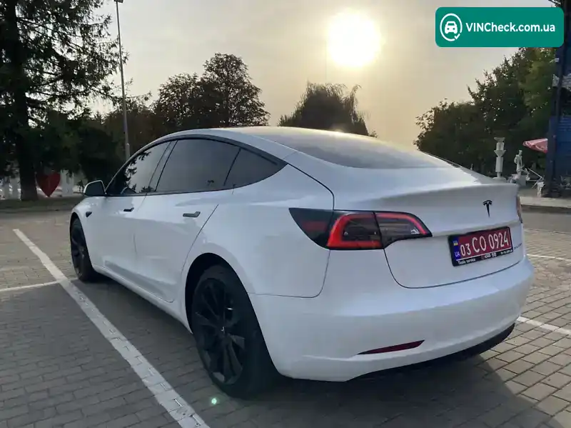 Tesla Model 3 2021, фото з оголошення 1 з 20, VIN 5YJ3E1EB4MF099203