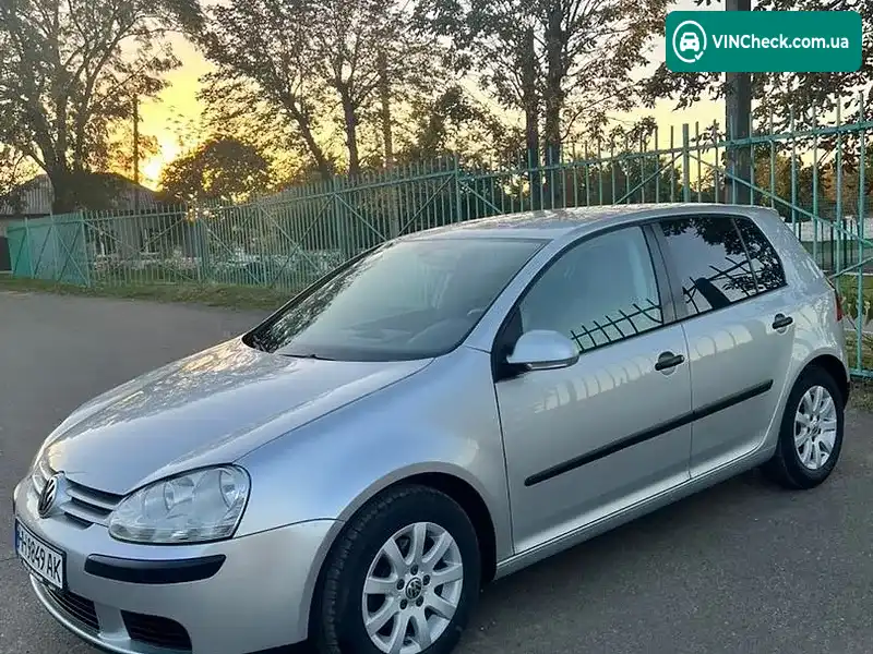 Volkswagen Golf 2004, фото з оголошення 1 з 20, VIN WVWZZZ1KZ5B038417