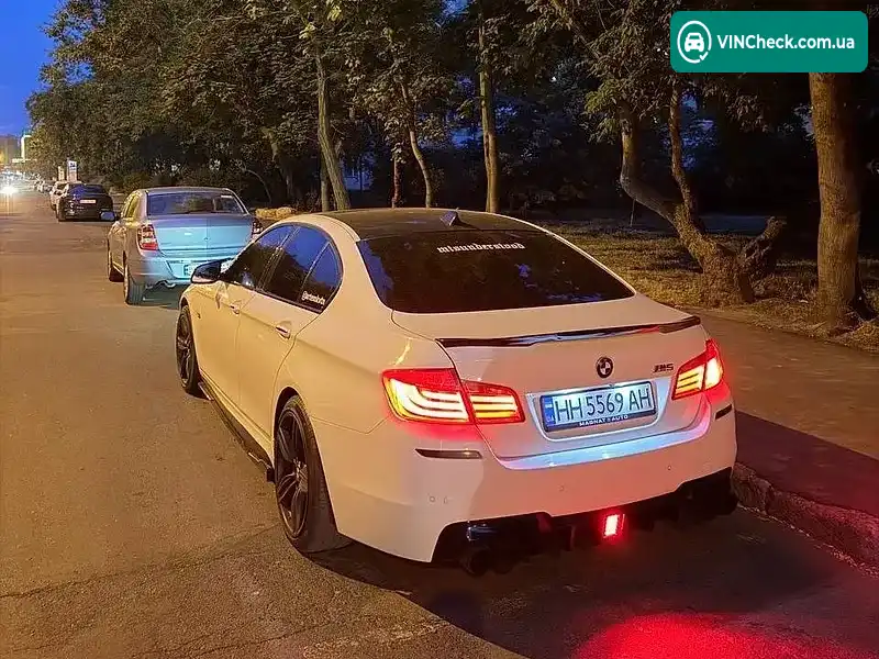 BMW 5 Series 2011, фото з оголошення 2 з 15, VIN WBAFR7C5XBC806250