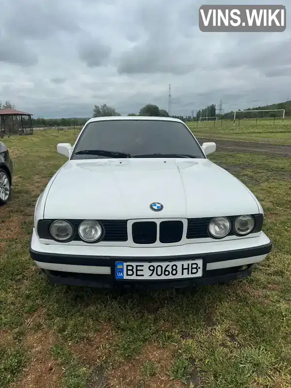 BMW 5 Series 1990, фото з оголошення 1 з 17, VIN WBAHD51060BG13456