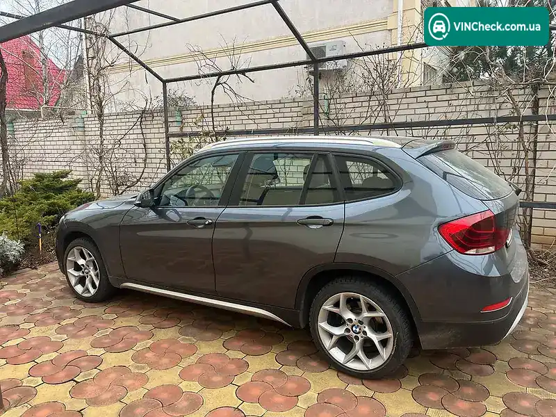 BMW X1 2012, фото з оголошення 2 з 20, VIN WBAVP71060VW21977