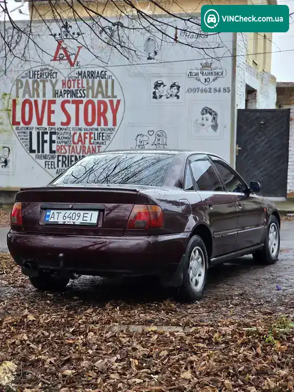 Audi A4 1996, фото з оголошення 2 з 13, VIN WAUZZZ8DZTA071277