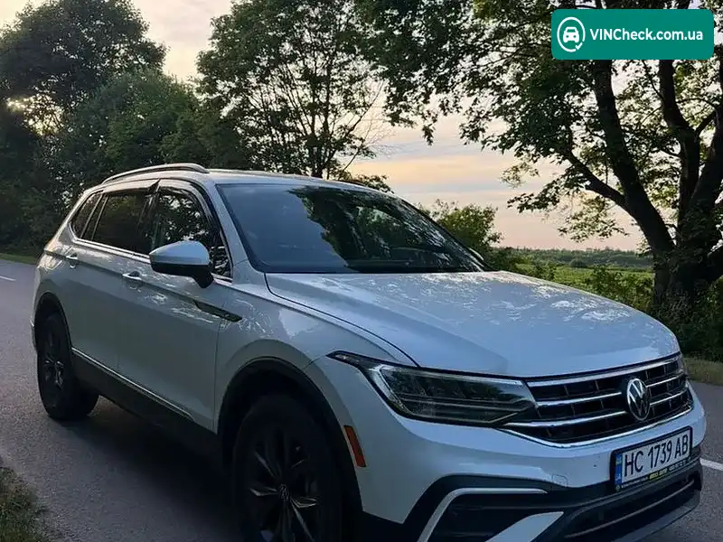 Volkswagen Tiguan 2022, фото з оголошення 2 з 20, VIN 3VV2B7AX4NM126407