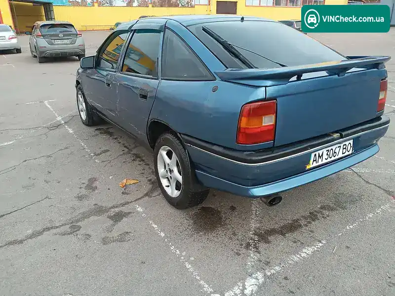 Opel Vectra 1991, фото з оголошення 2 з 7, VIN W0L0000895M518087