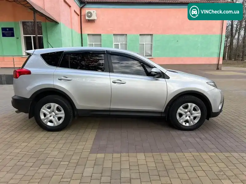 Toyota RAV4 2013, фото з оголошення 2 з 14, VIN JTMBAREVX0D030081
