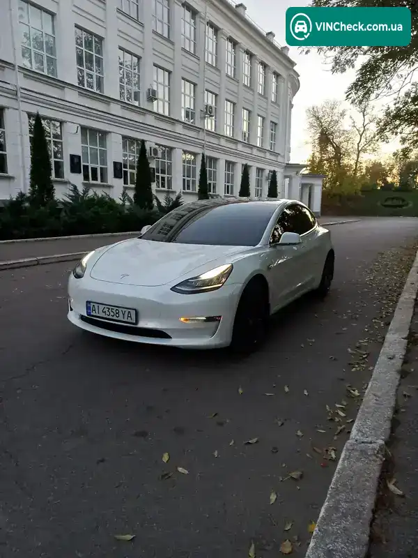 Tesla Model 3 2019, фото з оголошення 1 з 20, VIN 5YJ3E1EB0LF618116