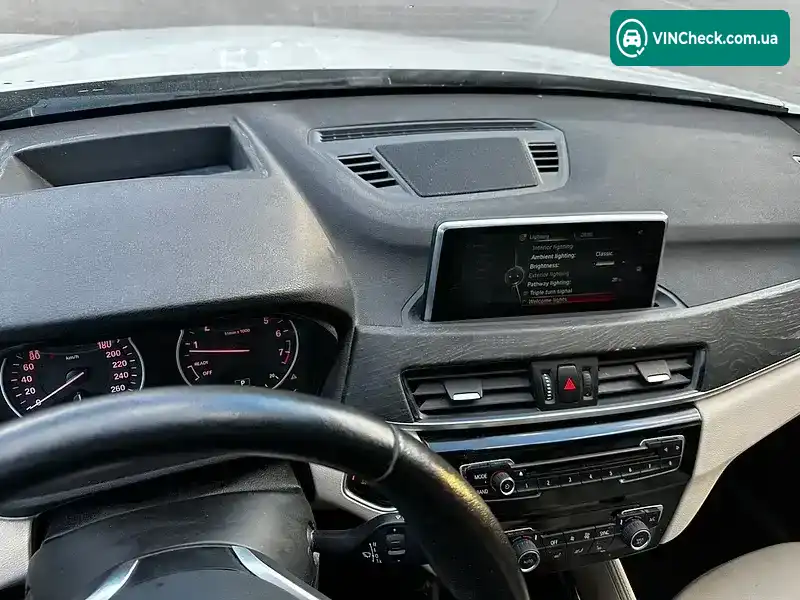 BMW X1 2016, фото з оголошення 2 з 21, VIN WBXHT3C39G5E47690