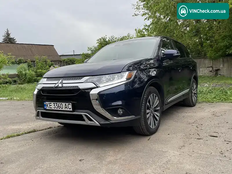 Mitsubishi Outlander 2019, фото з оголошення 1 з 12, VIN JA4AD3A35LZ016014