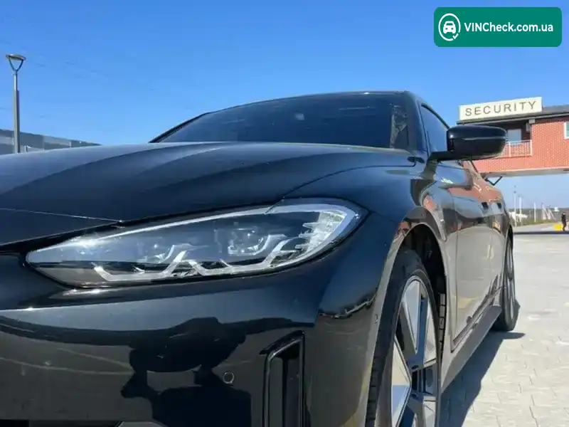 BMW i4 2023, фото з оголошення 1 з 21, VIN WBY83FB08RFS39475