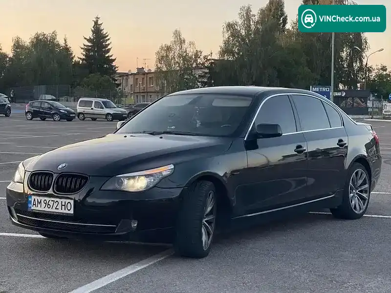BMW 5 Series 2007, фото з оголошення 2 з 14, VIN WBANU11010CW41300