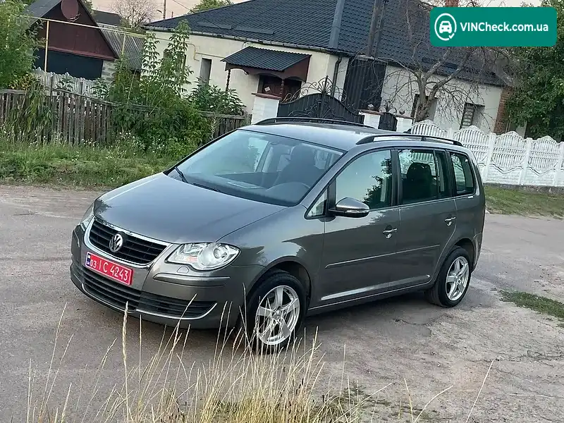 Volkswagen Touran 2010, фото з оголошення 1 з 20, VIN WVGZZZ1TZAW067753