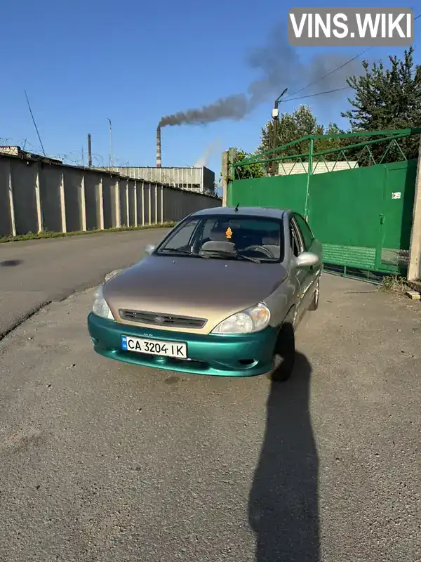 Kia Rio 2001, фото з оголошення 1 з 8, VIN KNEDC223216040600