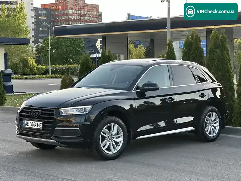 Audi Q5 2019, фото з оголошення 2 з 20, VIN WA1ANAFY4L2005892
