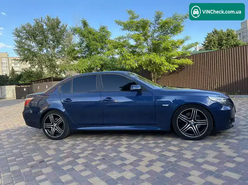BMW 5 Series 2004, фото з оголошення 2 з 17, VIN WBANA710X0B611214