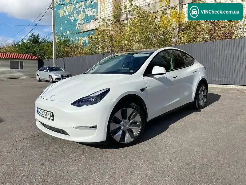 Tesla Model Y 2022, фото з оголошення 1 з 12, VIN 7SAYGDEE3NF358487